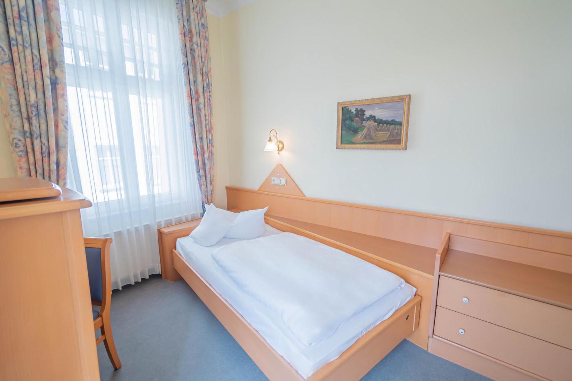 Hotel Imperial Ruegen Binz Room photo