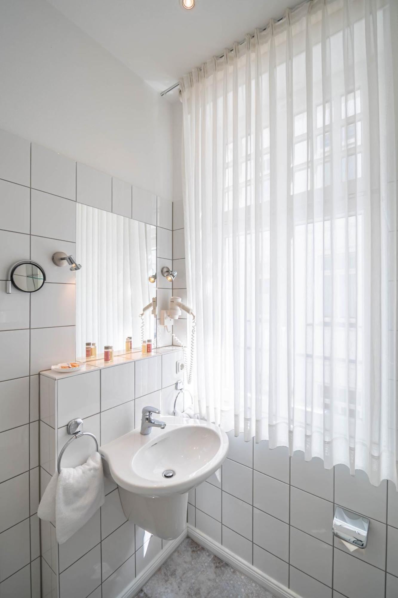 Hotel Imperial Ruegen Binz Room photo