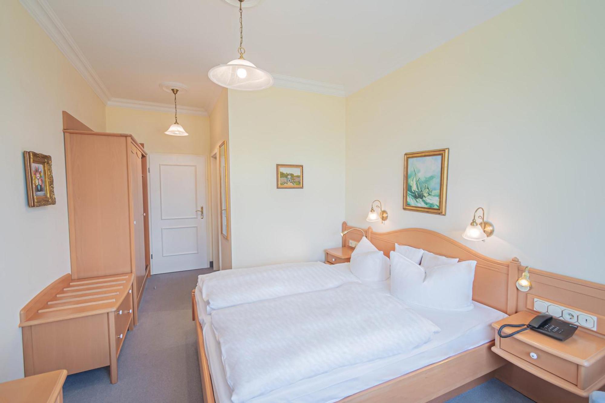 Hotel Imperial Ruegen Binz Room photo